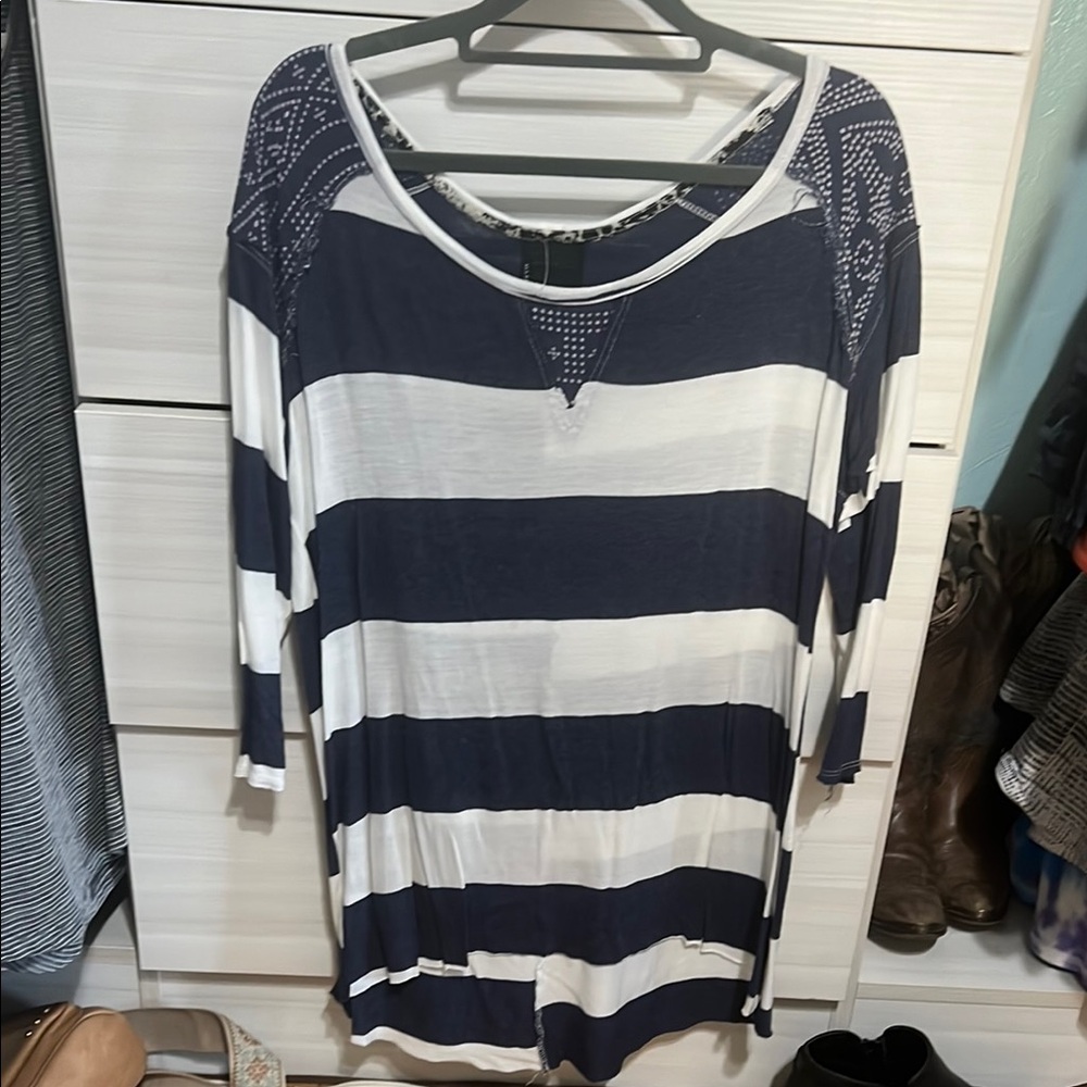 Blue and White Oversized 3/4 Sleeve Tunic